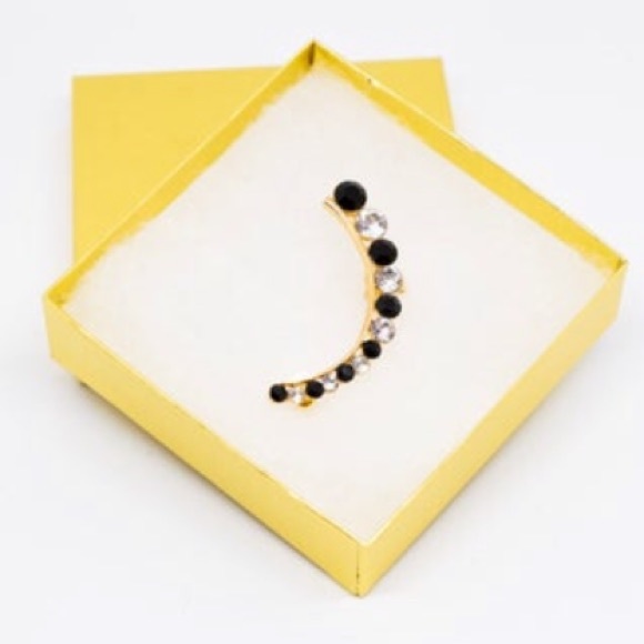 Statement Black & Clear Ear Climber - Picture 4 of 6